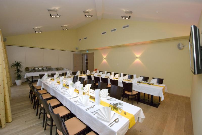 Restaurant Waldmeisterei Gera Exterior photo